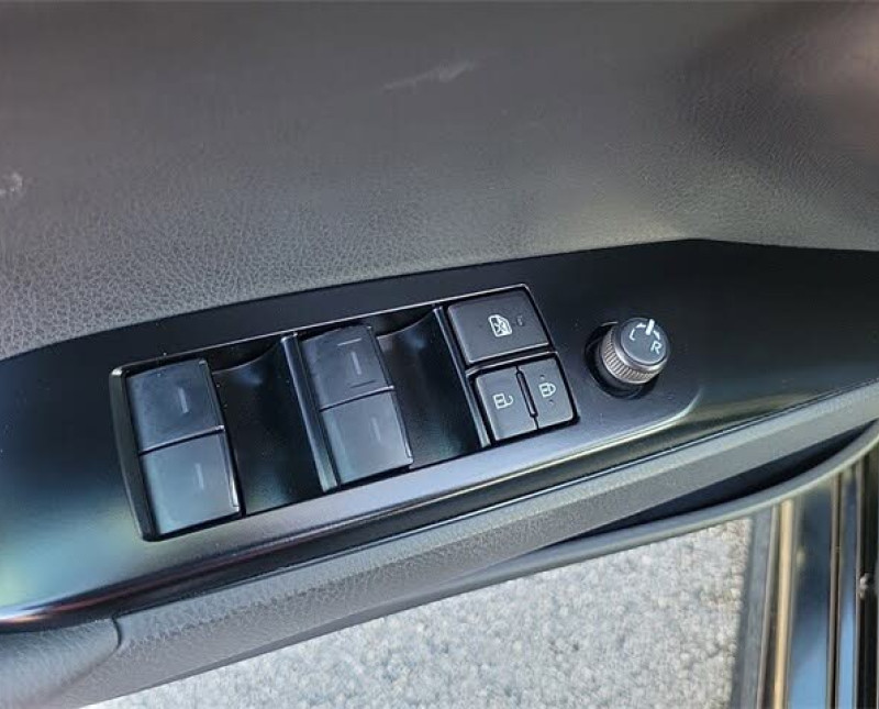 2025 Toyota Camry SE FWD