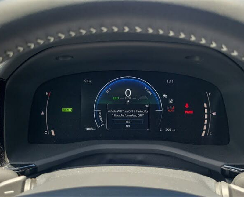 2025 Toyota Camry SE FWD