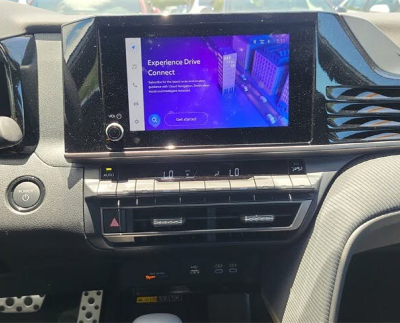 2025 Toyota Camry SE FWD